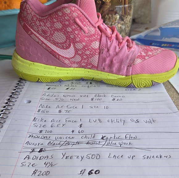 Nike - Picture 3 of 10